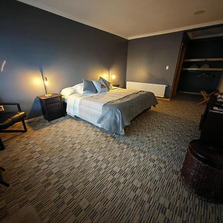 Sheuen Patagonia Hostel Puerto Natales Ngoại thất bức ảnh