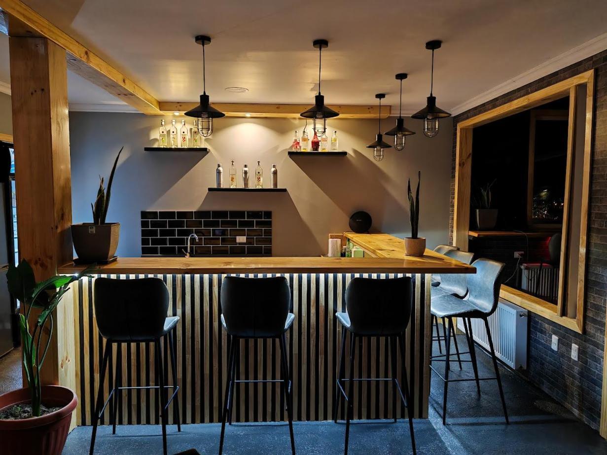 Sheuen Patagonia Hostel Puerto Natales Ngoại thất bức ảnh