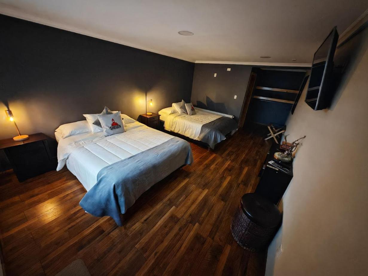 Sheuen Patagonia Hostel Puerto Natales Ngoại thất bức ảnh
