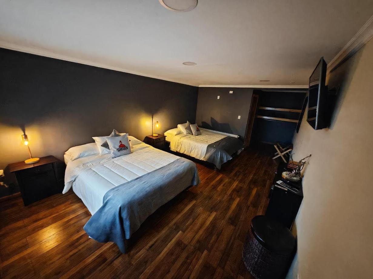 Sheuen Patagonia Hostel Puerto Natales Ngoại thất bức ảnh