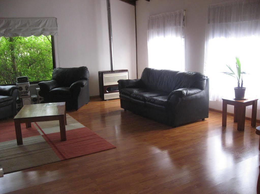 Sheuen Patagonia Hostel Puerto Natales Ngoại thất bức ảnh