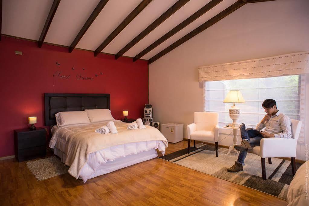 Sheuen Patagonia Hostel Puerto Natales Ngoại thất bức ảnh