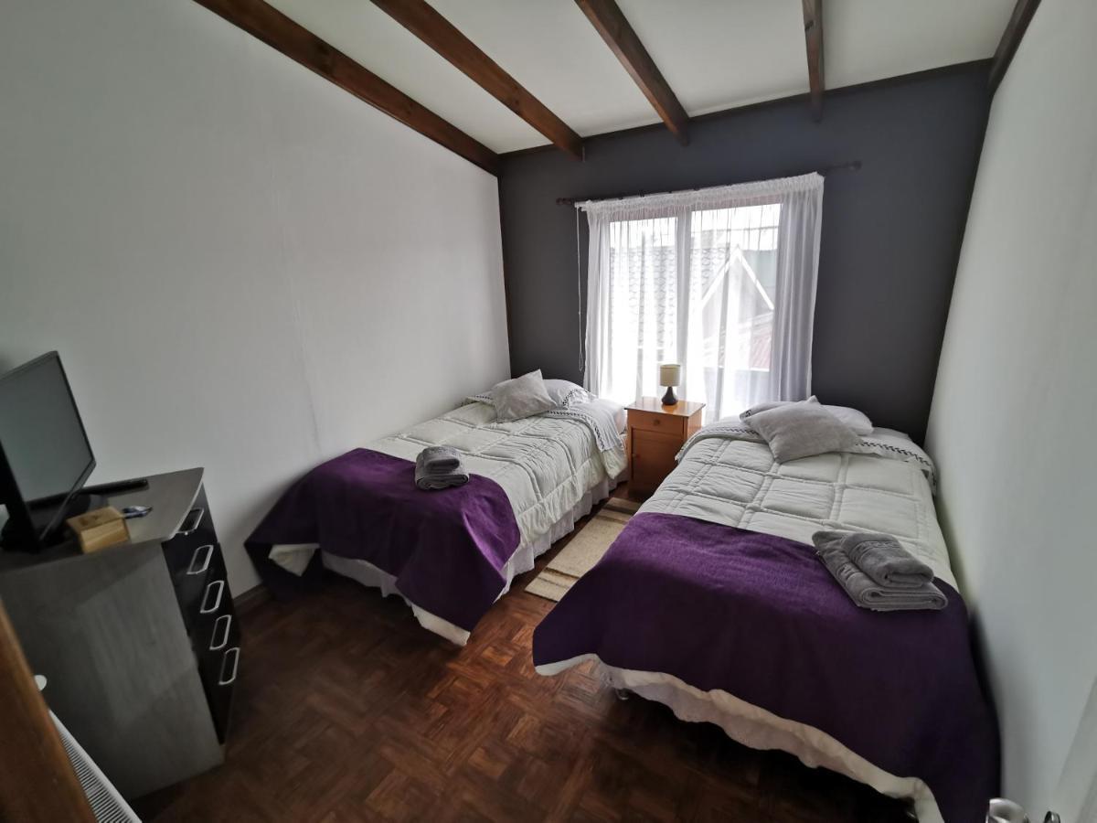 Sheuen Patagonia Hostel Puerto Natales Ngoại thất bức ảnh